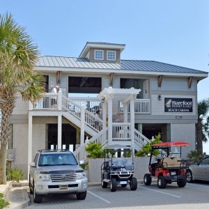 Yacht Club Villas Beach Cabana