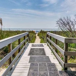 Summit Beach Access & Shower