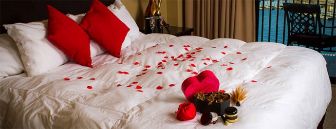 Decorating Hotel Room for Valentines